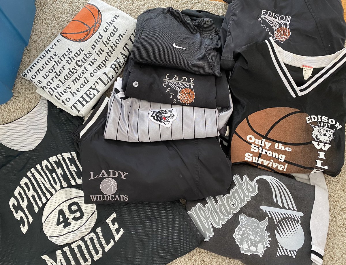 EHS__LadyCats's tweet photo. #TraditionReturnsNow https://t.co/0KMxQn8n2v