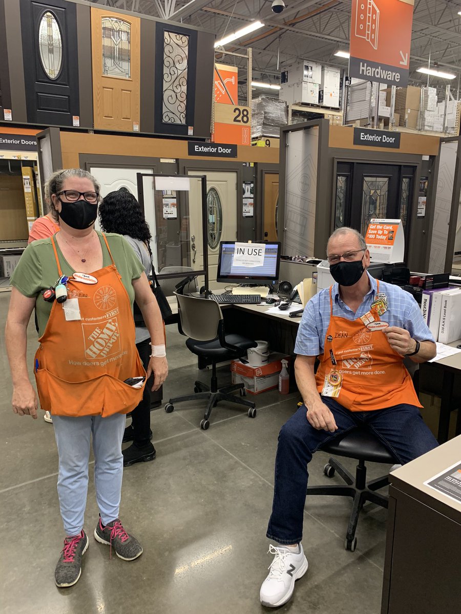 AndrewTHD's tweet image. “I speak window installations” roll out at 6321 Largo!! @THDJake @RianDSMSE @garydemarinis @RamonEstevez12 @bchestney1 @THDRyanSilcott @mwkreeger