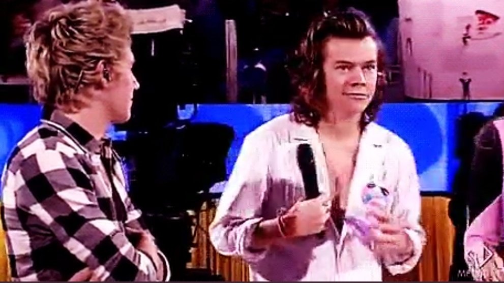 paynosa's tweet photo. mano o harry e o niall-

eu amo a amizade deles demais https://t.co/SuHqGf6wro