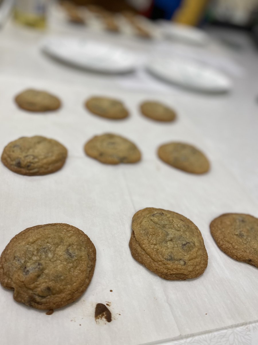 YtownFACS's tweet photo. Fats in cookies lab.  Biochemistry of Foods testing for how different fats affect the taste, texture &amp; appearance of chocolate chip cookies. #STEMinthekitchen https://t.co/ksHQcmNgAl