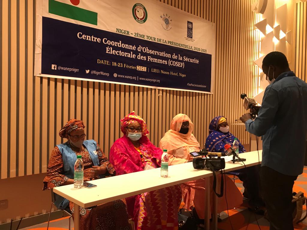 NigerWanep's tweet photo. À l'instant la conférence de presse sur la déclaration préliminaire avec focus genre, au niveau du #COSEF.
#NigerVote
@WANEP_Regional
@ecowas_cedeao
@UNDPAfrica
#ToutpouLinclusionduGenre https://t.co/qvPd4cNbg8