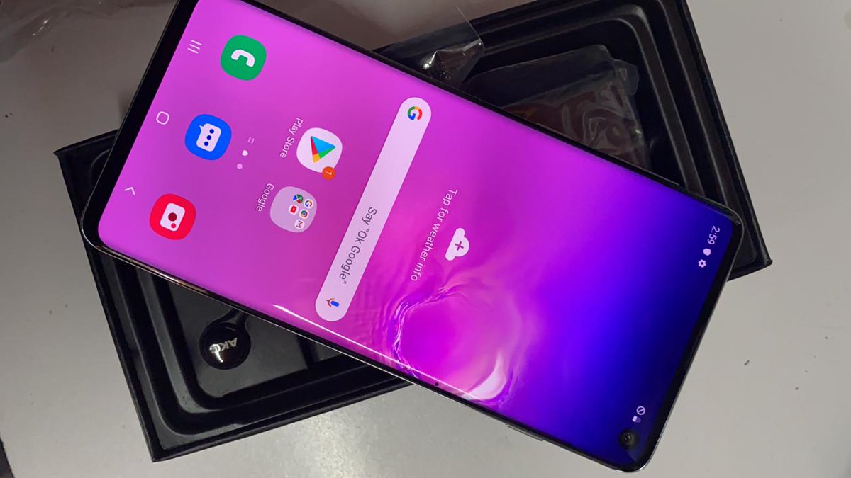 carolynemathew's tweet photo. call text 0725699045-imenti house
SAMSUNG
note edge 12k
note 5-16k
s6 edge-15k
s7 edge17k
s8 24k
s8 plus 27k
note8 27k
s9-31k 
s9+~38k
note 9 39k
s10 48
boxedwith1y warranty #Firirida #Nadia #RutoOverrated https://t.co/H3pmMrmexs
