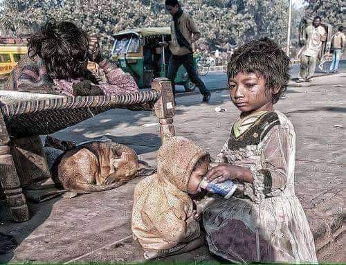 rooppuri5424's tweet photo. देने वाले किसी को गरीबी न दे 
मौत दे दे मगर बदनसीबी न दे https://t.co/v8p3hxKos5