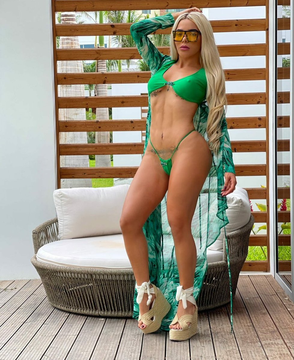 Diosa ecuatoriana!! <a href="/Maferitavargas/">Mafer Vargas 🇪🇨</a> #RT #LIKE