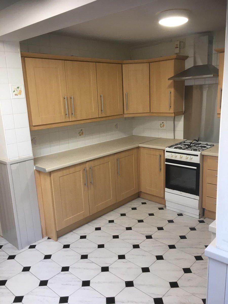 Space Estate Agents tweet media