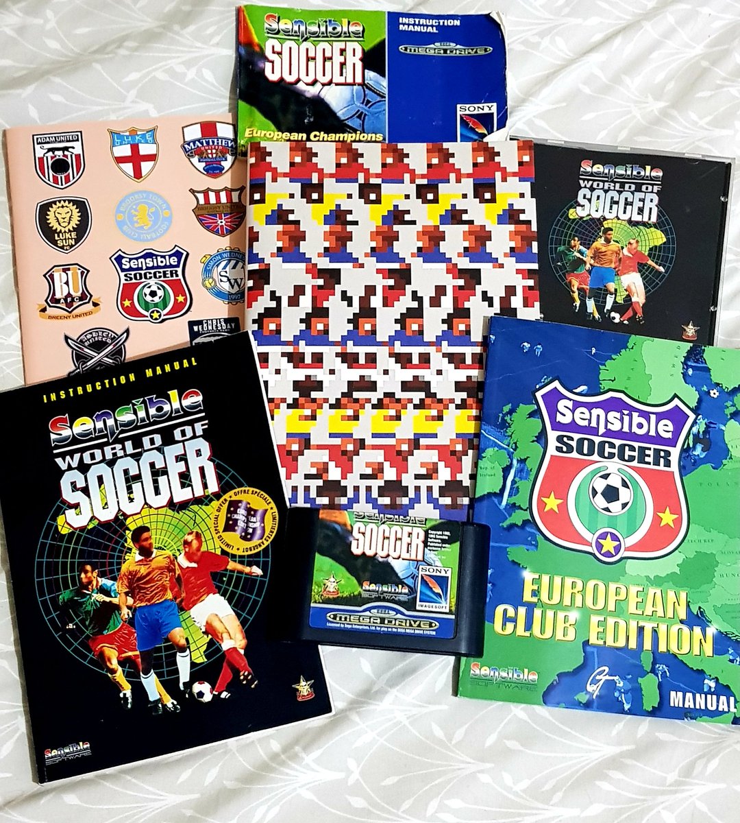 LukasROAR's tweet photo. The Sensible Soccer collection so far...
#retrogamer #SWOS #GamersUnite #iThinkIHaveAProblem https://t.co/8msbhVQ1dd