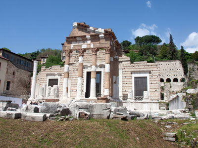 ElsoIcehands's tweet photo. Approfitto della notizia della Zona arancione rinforzata di #Brescia per farvi vedere alcuni scorci che di solito la gente non si aspetta da questa città, in modo che magari appena si potrà ci farete una visita https://t.co/rgQjl2RWbl