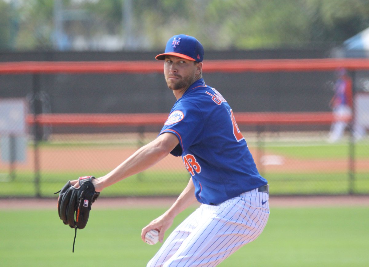 AnthonyDiComo's tweet photo. In eight years, I'm not sure I've ever seen Jacob deGrom throw a live BP without having to stop to laugh at something his teammates said or did. (Today, it was Jeff McNeil.) https://t.co/DumUJ2teio