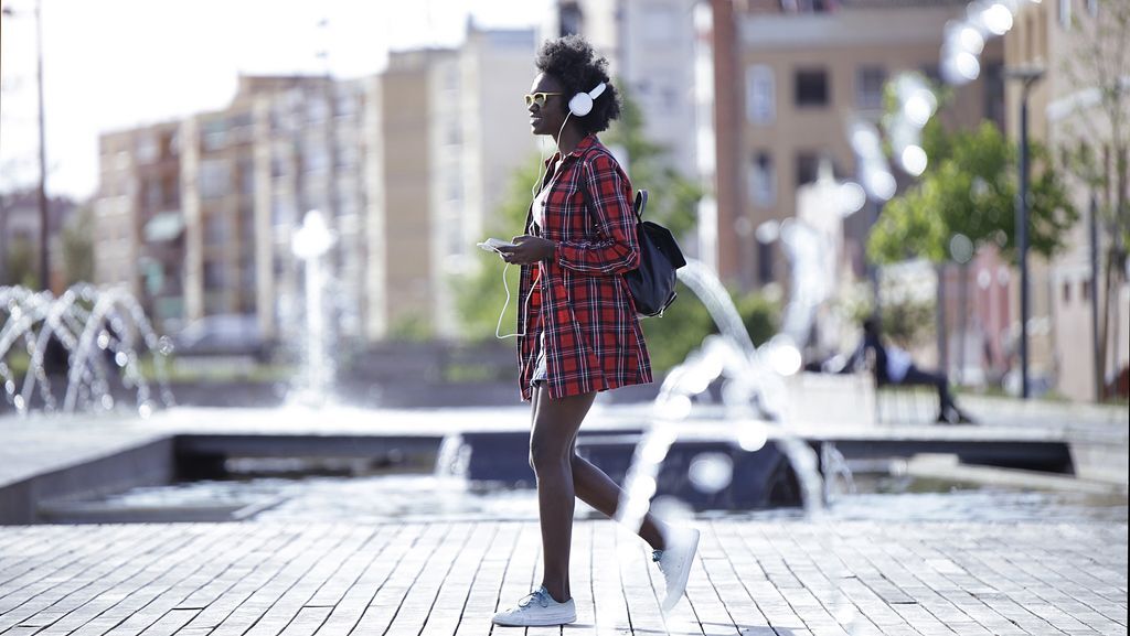 🚶‍♀️ Combien de pas par jour sont-ils nécessaires pour rester en forme ?
Des pistes de réponse dans cet article 👉 bit.ly/3pOOszL via <a href="/grazia_fr/">Grazia France</a>

#coachsportif #sportenentreprise #qvt #wellness #sportmotivation #sportlife #sportsanté #bienetre #monaco #cotedazurfrance