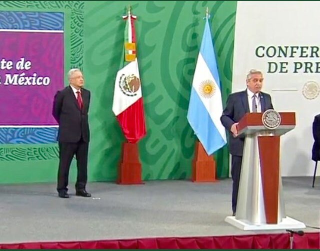 <a href="/Ma_BonitaA/">MARÍA BONITA 🇲🇽</a> <a href="/alferdez/">Alberto Fernández</a> <a href="/ClaudioXGG/">Claudio X. González G.</a> <a href="/Coparmex/">Coparmex Nacional</a> <a href="/PagesBeatriz/">Beatriz Pagés</a> <a href="/tia_jacinta/">tia jacinta</a> <a href="/ma_bonita/">Maria</a> <a href="/ligici/">juany casiano</a> <a href="/LitaaLitaaa07/">Litaa Libre🇲🇽</a> <a href="/Lotrare/">𝕃𝕠𝕥𝕣𝕒𝕣𝕖🕊️🇲🇽🕊️🇵🇸🕊️🇻🇪🕊️</a> <a href="/JRN91246443/">Javier Rios Baltazar</a> <a href="/StradaVictor/">Víc Soviético 🇲🇽☭</a> <a href="/chioreya/">rocio vazquez</a> <a href="/rociomag3/">ROSQUI MARÍA</a> <a href="/yo_leon1/">DoñaIMPRUDENCIA</a> <a href="/anaililmi/">LILIANA MIRANDA</a> <a href="/Javithechef/">Javier (Javi) 🇲🇽 Jalisco.</a> <a href="/9_iliana/">ILIANOVA RADICAL 🦏👊</a> <a href="/Florlizh/">Flor Liz 🇲🇽 🤗</a> <a href="/mayrsae/">MaYa</a> <a href="/MaryNar53062472/">Mary Isa Covid19 pandemia mentirosa</a> <a href="/Irmagomezavalo5/">Colibrí 😉💎💖💖💖💖</a> @liliilvolitacn1 @reginadelsol77 <a href="/AnaBecoaj77516/">Yolanda Eugenia. Román Larque</a> <a href="/MaricruzCorral5/">💜𝕸𝖆𝖗𝖎𝖈𝖗𝖚𝖟 𝕮𝖔𝖗𝖗𝖆𝖑🖤</a> <a href="/Marilupe2000/">Belagia</a> <a href="/AleFerruzcaL/">AlejandrA F. de Erruzca 💎</a> <a href="/laadelita3/">🎀 𝒜𝒟𝐸𝐿𝐼𝒯𝒜 🎀</a> <a href="/RoanaBuenavent1/">Mexicana Patriota 🇲🇽🇲🇽🇲🇽 Primero México.</a> <a href="/luis_vega_/">Carpe Diem</a> <a href="/gonxorolo/">GONXO🇲🇽...</a> <a href="/JavierL71957908/">javilugo sonorense pateando traseros fachos</a> Veamos la continuación de la intervención del Presidente 🇦🇷 <a href="/alferdez/">Alberto Fernández</a> 
4/6 (Disculpas hilo 4/4)
<a href="/politico_mex/">Nacho Ortiz 🇲🇽 🇵🇸 🇷🇺 🇮🇷 🇨🇳💎</a> 
<a href="/YosoyVicente2/">Yo soy Vicente 🇲🇽</a>
<a href="/alejand18357464/">alejandra #4transformacion</a>
<a href="/PacoPacoFranco2/">Paco Paco Franco</a> 
<a href="/salgado_juvenal/">juvenal salgado.</a> 
<a href="/opalorubi/">Esperanza Andrade🇲🇽 Mexicana</a> 
<a href="/NitVonyu/">PANCHO López 🇲🇽 SLP</a> 
<a href="/karlamarleneds/">Karlamarlene🇲🇽🇲🇽🇲🇽</a> 
<a href="/BetitoHapo/">Alberto Quintana Pliego</a> 
<a href="/OmarEspinoD/">🇲🇽 Omar E. D. AMLO ES LA VRG</a>
<a href="/GogaKeith/">Alan Keith. Derrumbada en mi cama. Tu marea 🌏🇲🇽</a>