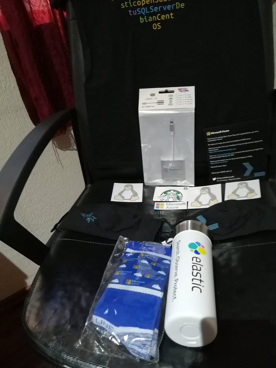 biniscaru's tweet image. @OpenAtMicrosoft Enjoying mi gifts. Thank you very much Microsoft. #LinuxOnAzure #OpenAzureDay