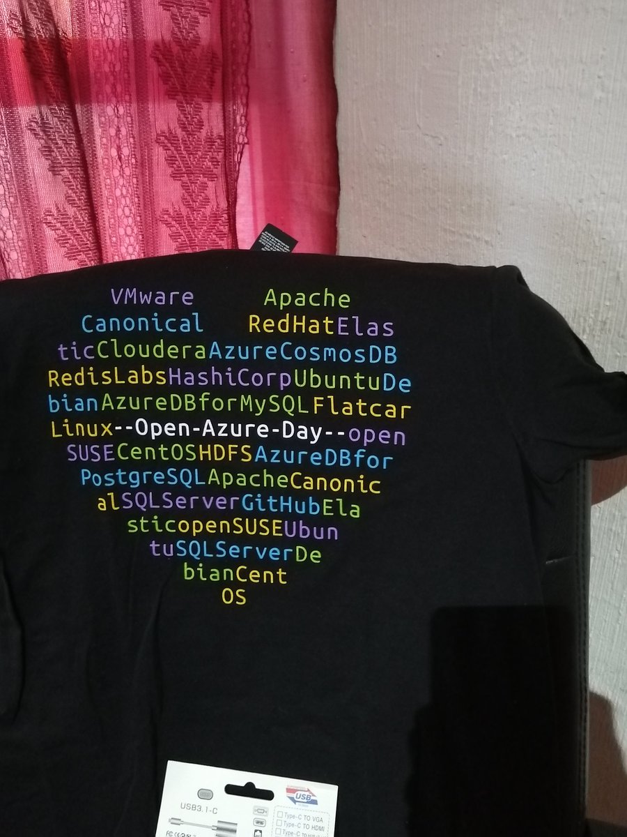 biniscaru's tweet image. @OpenAtMicrosoft Enjoying mi gifts. Thank you very much Microsoft. #LinuxOnAzure #OpenAzureDay