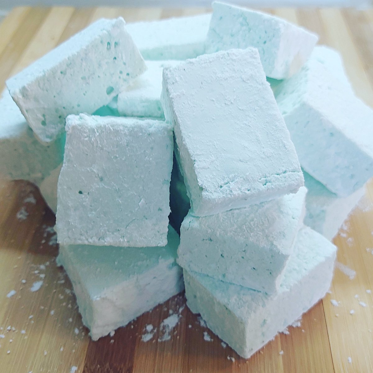 SHAMROCK420CPT's tweet photo. Triple infused Marshmallows 
#weed #weedlife #maryjane #marjuana #weedibles #weedculture #weedfood #weedcake #weedsweets https://t.co/KcMvP2hZ6m