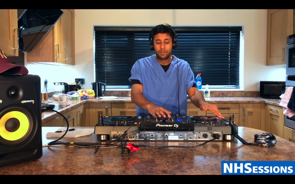 bjeaglefeather's tweet photo. This Doctor Has Been Livestreaming DJ Sets to Lift Spirits During the COVID-19 Pandemic https://t.co/eCOhLNUlow The EDM Network @TheEDMNetwork @BodaliaDJ #ElectronicMusic #Music #EDM in #TheEDMNetwork #DOCTOR #NHSessions #LiveStream #COVID19 https://t.co/H9tIecSi6N