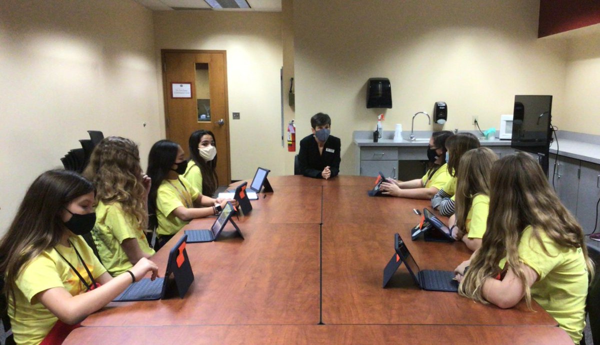 ITMSMUSTANGS's tweet image. One of our FPS Groups, &quot;Project Everyone&quot;, had a great morning meeting with our School Board Representative, Mrs. Woolbright. They discussed how they have worked to ensure that all of our remote learners feel included in various on campus activities. Great Job Scholars!