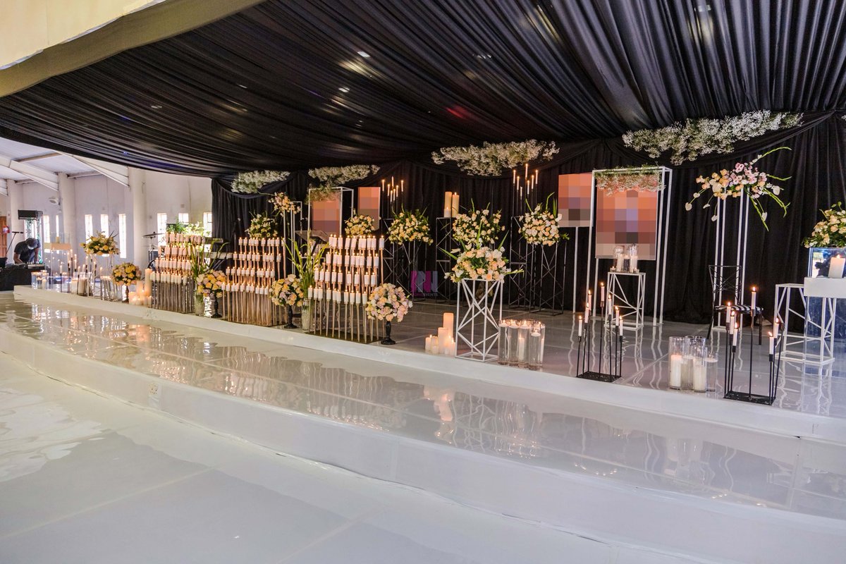 nonoevents's tweet photo. #DignifiedSendOff
#HallSetup #StageDeco
#WhiteFlooring
#MultipleCandleHolders #CandleTower
#FuneralService #RIP #FloatingFlowers #FuneralServiceSetup
#FuneralServiceDeco #FuneralCeremony
#Deco #FurnitureHire #Flowers
#NonoEvents https://t.co/y0nOQ2sPnM