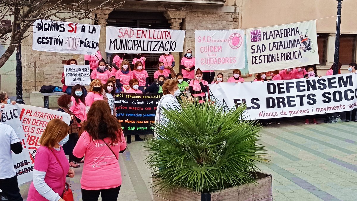 El SAD🙋‍♀️ se paga con dinero público🚨, pero la creación🔧, diseño, tutela🔍 y responsabilidad son obligaciones titularidad indisociable del ayuntamiento🆘. Queremos trabajar sin intermediarios privados en #Cornellà #SantFeliu #Barcelona #sadenlucha #vaga8m #feminisme #8m #sanidad