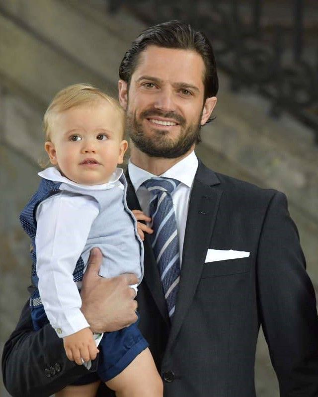 AbriltheDuchess's tweet photo. Pensar que el pelado del Principe William fue uno de los más codiciados mientras también existía Carl Philip de Suecia https://t.co/Mm75lgSQ45