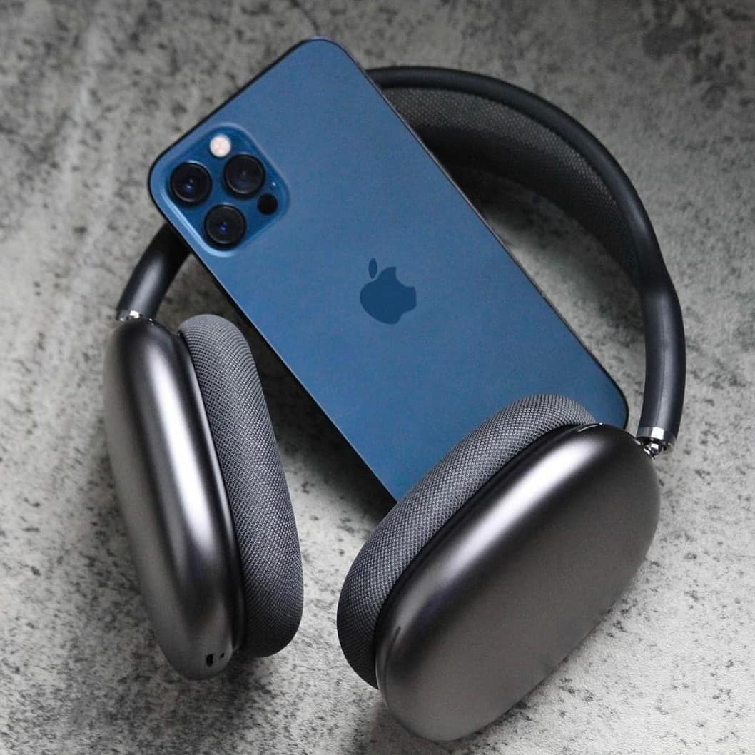 stores_free's tweet photo. Hey Guys  its a great chance to win iphone 12 max pro
To win iphone 12 
Follow this @stores_free
Tag and retweets 5 friends

Link👉https://t.co/zt63kgtqNG

#iphone12 #giveawayiphone12 #iphone12promaxgiveaway #freeiphonegiveaway #iphoneforfree
#iphonegiveaways #iphone12 https://t.co/DGZ9bAxvxz