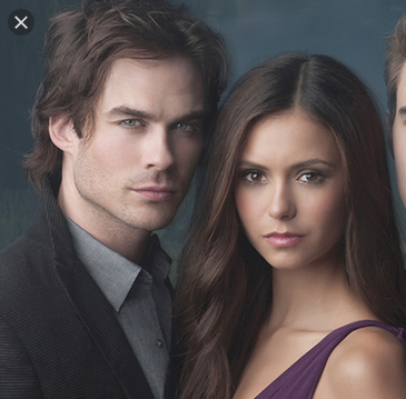 #interpvscanon lol..... i know everyone in her books is like 'conventional white supermodel under 19'......... u know if theres a movie that vampire diaries mf gonna be cast !!! #acotar #acomaf 