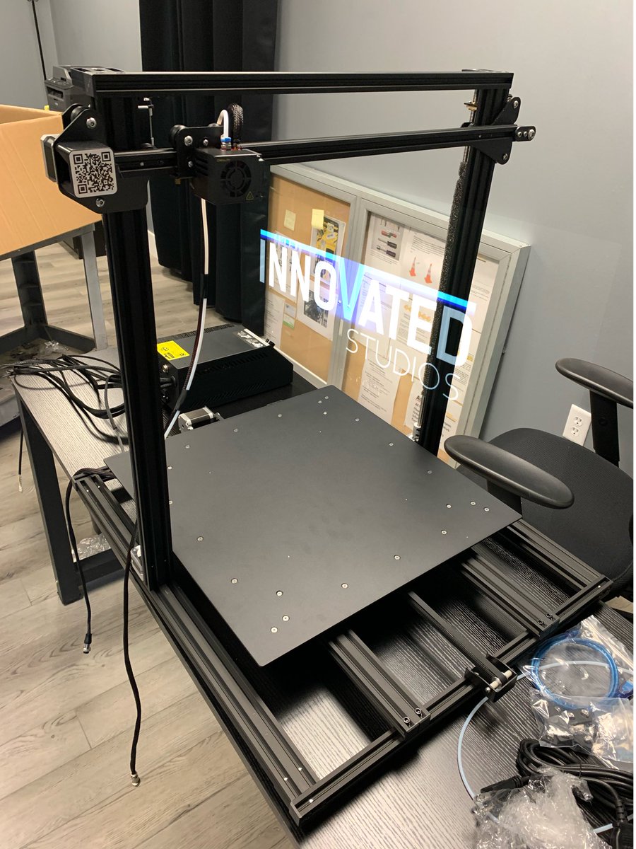 InnovatedStudi1's tweet image. We got this bad boy in today, setting it up now, and we got a new spool of @hatchbox3d for our first print. #3dprinting #crealitycr10 #hatchbox3d