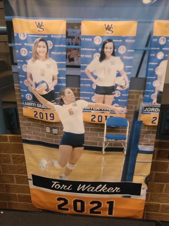 FoxSportsShoals's tweet photo. We're covering the regional at Hanceville today and came across a familiar face. #blastfromthepast https://t.co/GK3lKcnO3X
