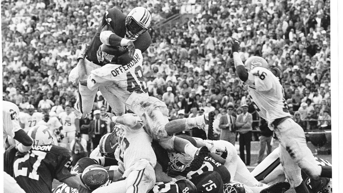 <a href="/espn/">ESPN</a> Bo Jackson goes airborne in the 1986 Senior Bowl. <a href="/BoJackson/">Bo Jackson</a> <a href="/AuburnFootball/">Auburn Football</a> #WarEagle 
#TheDraftStartsInMOBILE
