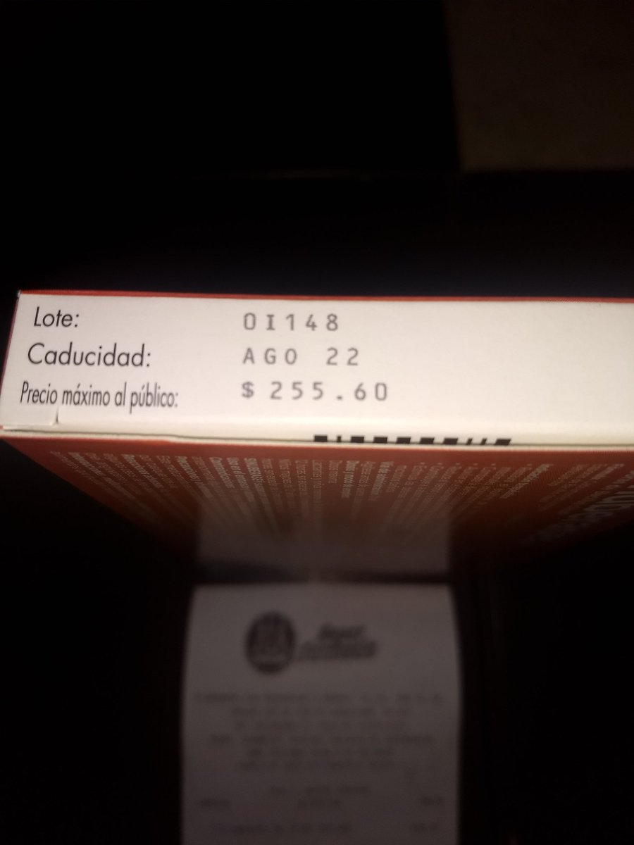 Gabriel_Frdz's tweet photo. Hoy compre como siempre mis medicamentos en @farmaciasguadalara @Profeco @AtencionProfeco y compré sinuberase 10 amp. Y me lo dieron a 263.52. cuando la caja dice precio máximo a 255.60. siempre confío en sus precios. Hoy me decepcione https://t.co/gy234Qzr1E