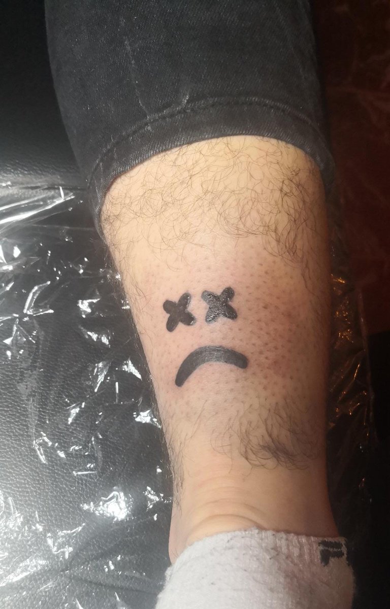 Bruno_8199's tweet photo. ✨MOMENTO SPAM✨
Mi hermana ha empezado a tatuar hace poco y se le da muy bien para el poco tiempo que lleva, si estáis pensando en haceros algo pequeño mirad lo que ha hecho hasta ahora. Además son precios muy asequibles y en nada los subirá 👀https://t.co/NxamVtz0YO https://t.co/V0B2b8riYq