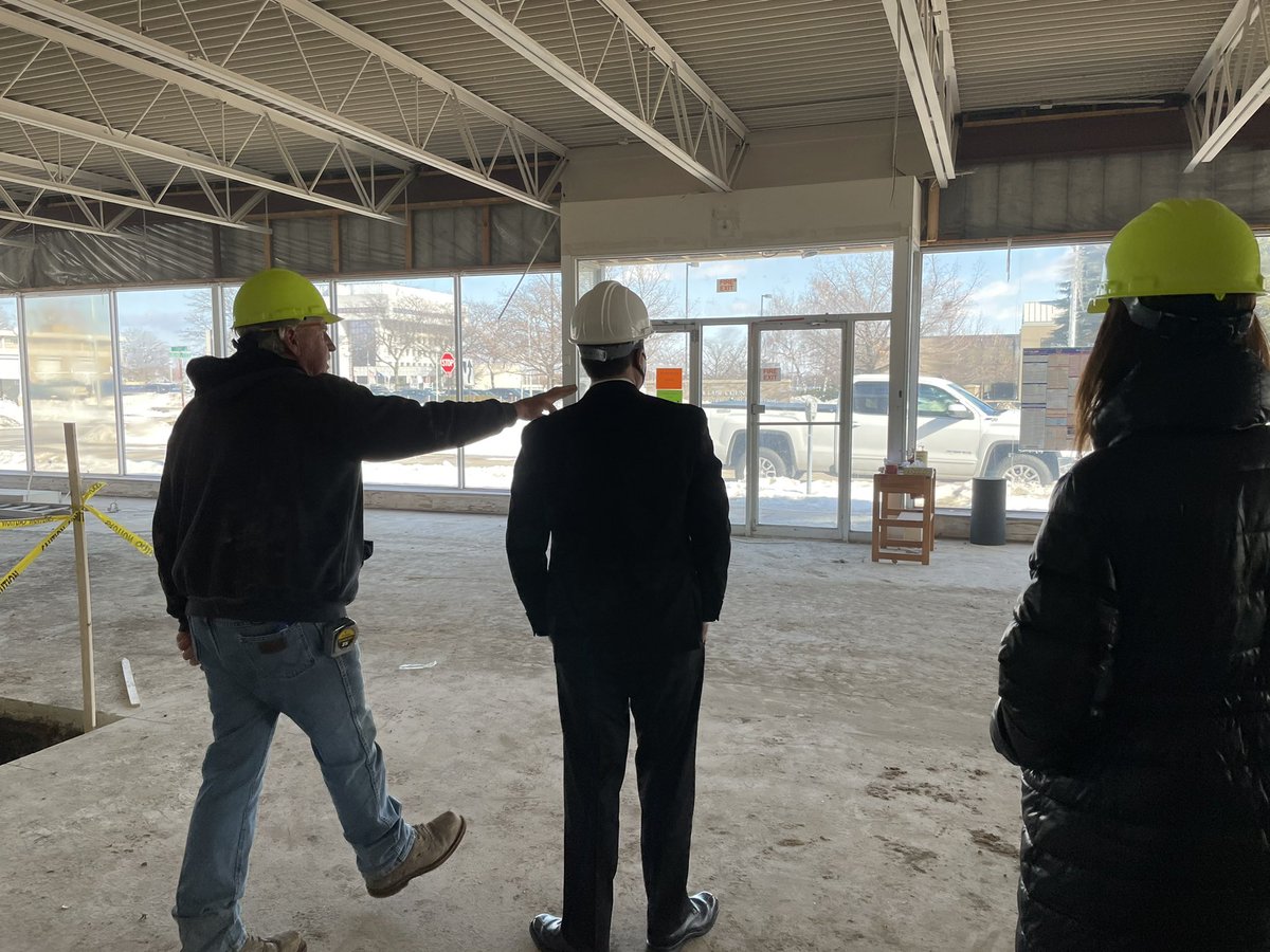 DowntownPH's tweet photo. The Wrigley Center is well underway in downtown! This $14-million project includes 36 new condos, commercial retail space, entertainment venues, and a new "makers, creators and growers" indoor market. https://t.co/ipcaApgqAf