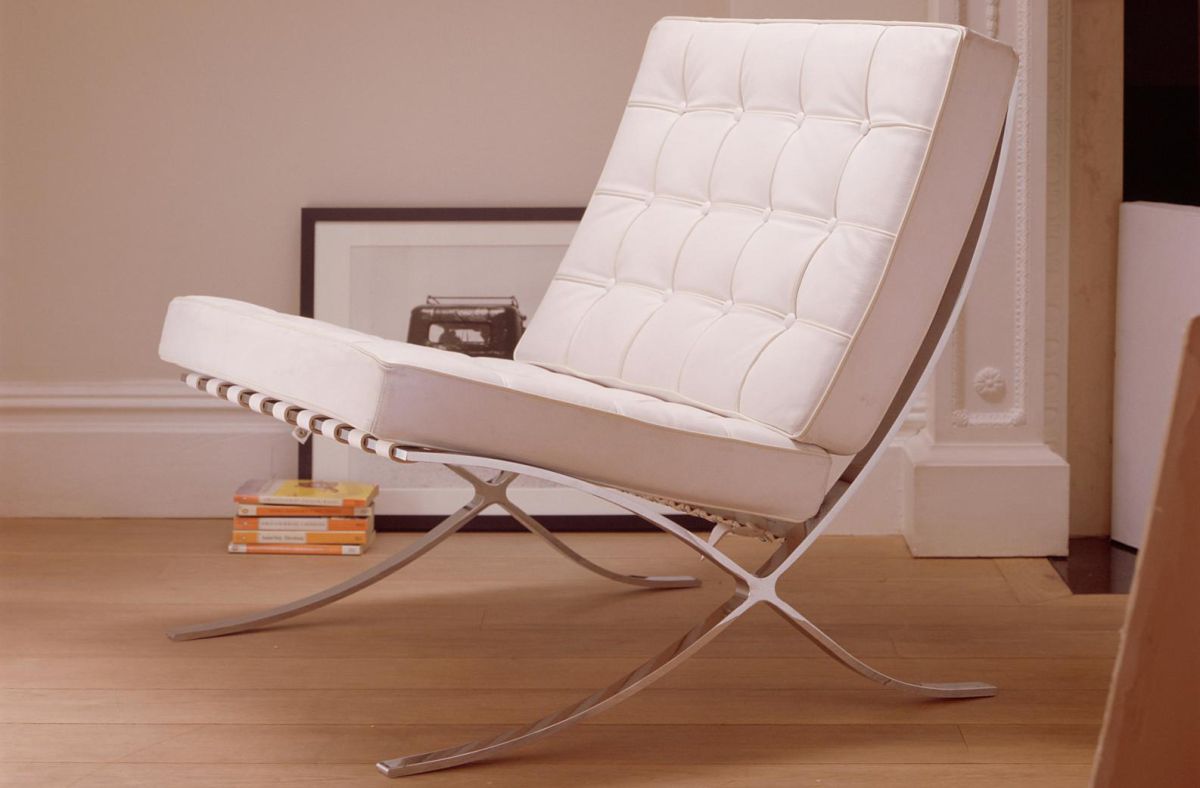 Livingetc's tweet photo. Mies van der Rohe - everything you need to know about the iconic mid-century designer https://t.co/nTJxssoGwS https://t.co/844aqxvYIF