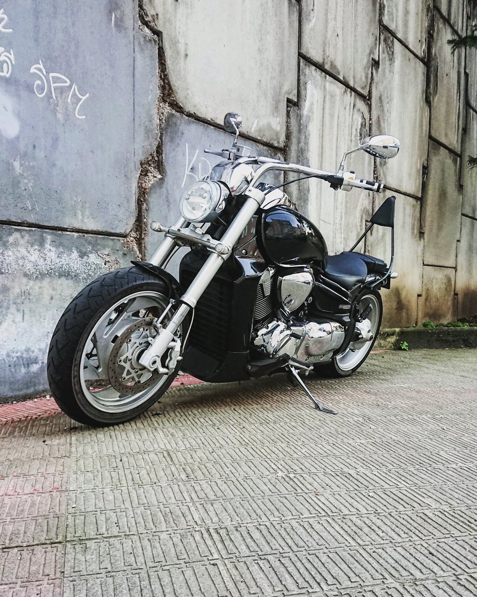 Gille_RM's tweet photo. La Gordi
#Euskalherria #Basquecountry #Barakaldo #LaGordi #Suzuki #M1800R #Intruder #Motorra https://t.co/GfeVtktRyV