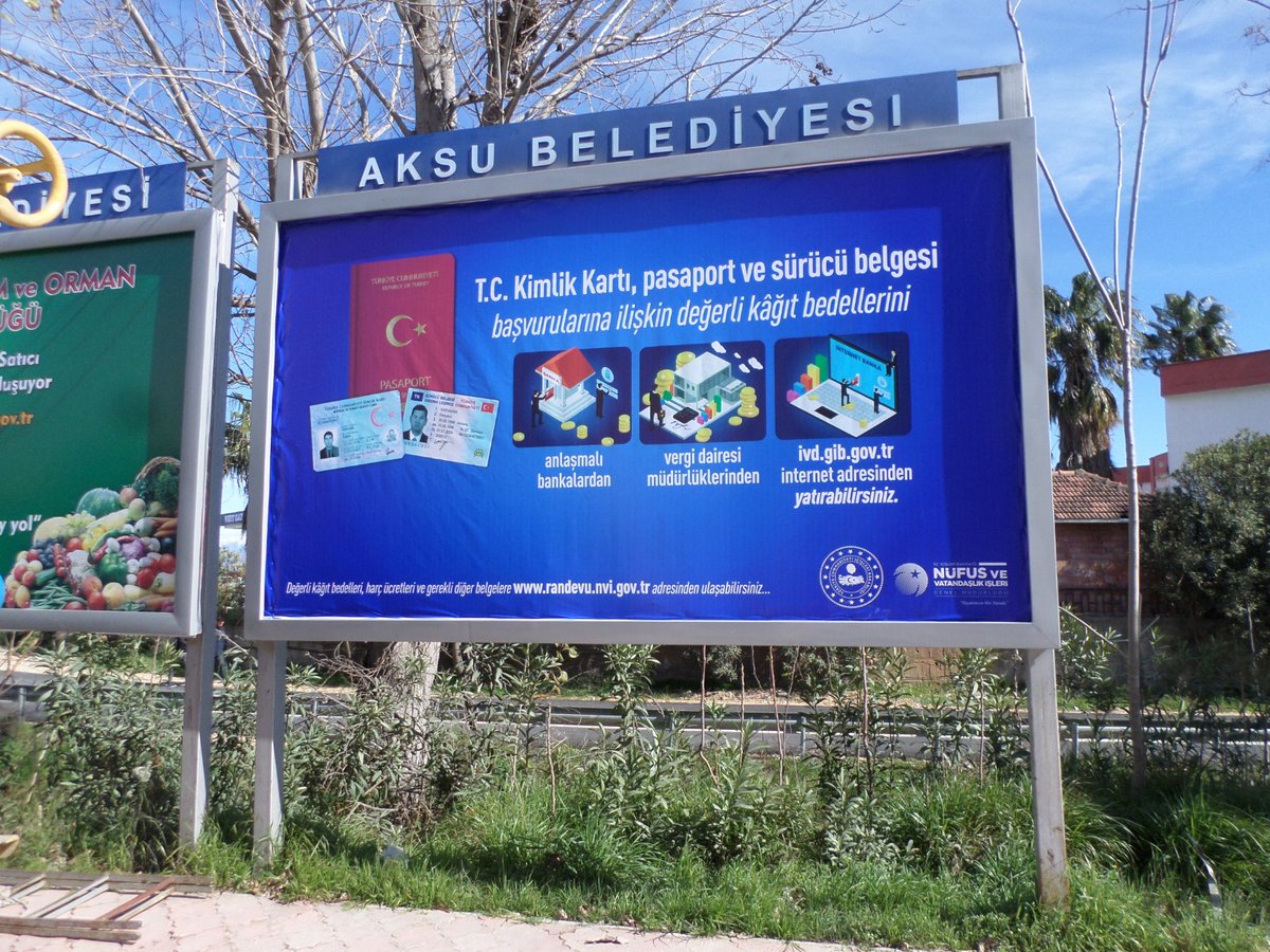 AksuNufus's tweet photo. Nüfus hizmetlerine ait tanıtım afişlerimizi ilçemizin reklam panolarına asarak vatandaşlarımızı aydınlatmaya devam ediyoruz. Desteği için Aksu Belediyesine teşekkürler #İyikiNüfusçuyuz #HayatınızınHerAnında @AksuNufus @TCNufus @AntalyaNufus @AyseSerapGuney @sefikaygol #Antalya https://t.co/1R8THMIEW9