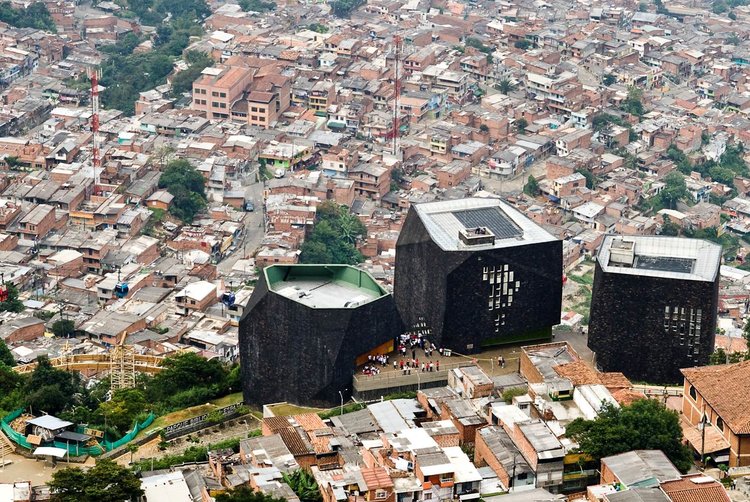 PhilBixby's tweet photo. Following our (virtual) @CommunityYoco @my_futureyork  Life Sized City visit to Medellin, @baileychr wrote us a blog which examines how we connect local action and city-level strategy - on #YorkCentral and elsewhere - https://t.co/HoKkuHH5pY… https://t.co/AysYLBxAoL