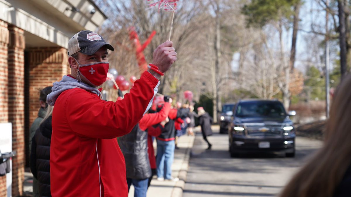 It's great to be a Saint! We were thrilled to give a warm welcome to some of our newly-accepted Lower School boys. It was fantastic to see StC parents, students, staff and faculty, including incoming Head of Lower School Todd Stansbery, turn out to welcome our new boys.