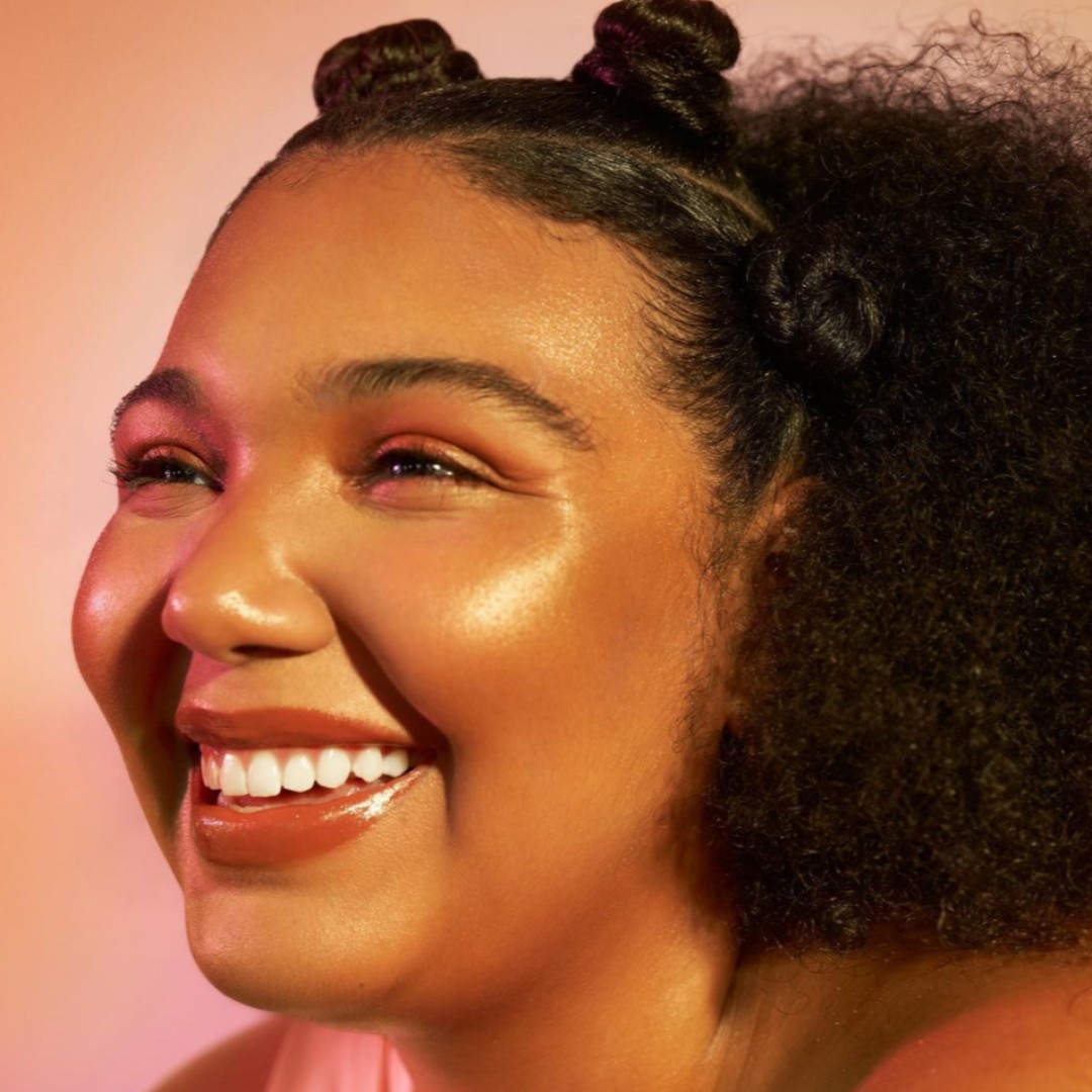 The Curvy Shop tweet media