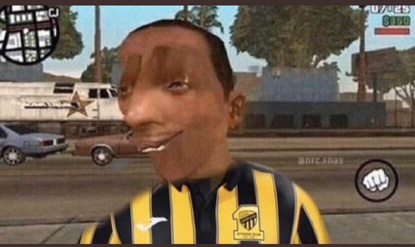 اقولك ناقصنا مهاجم والدوري فالجيب