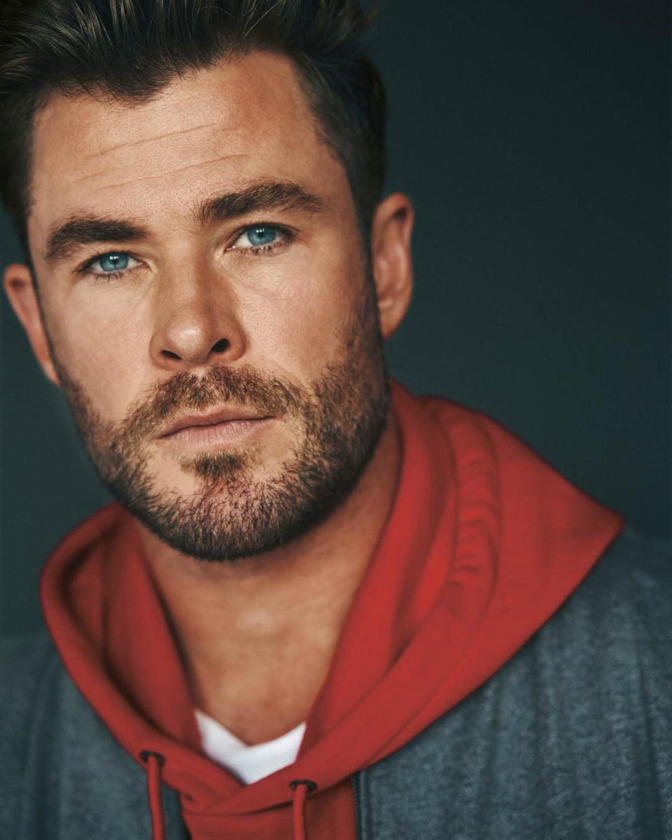 chrishsource's tweet image. HQ photos from the new BOSS campaign with @chrishemsworth. #ThisIsBOSS