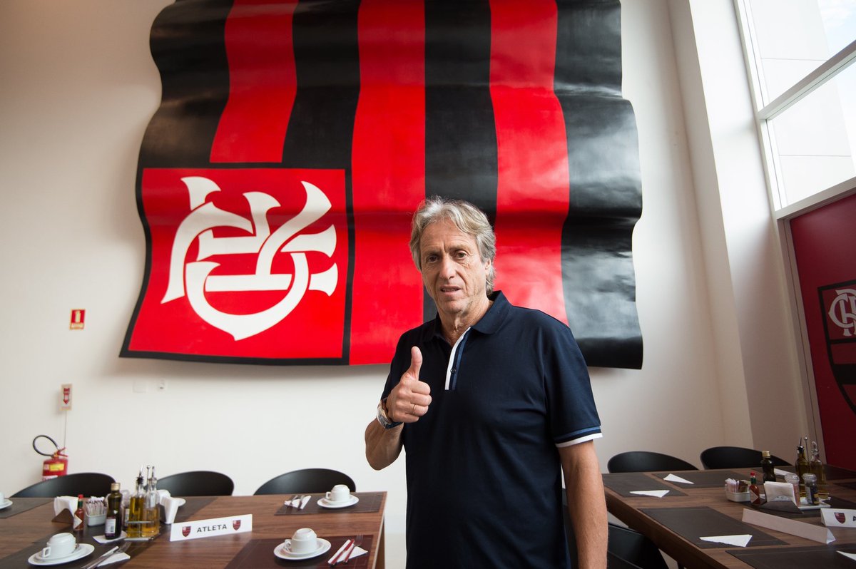 gilmar_gts21crf's tweet photo. Jorge Jesus, pressionado no #Benfica, considera retorno ao @Flamengo como algo viável. A diretoria dos Encarnados já pensa na sua demissão se nada mudar nos próximos jogos. Tudo isso seria para a próxima temporada. #Flamengo #Mengão #CRF 🔴⚫🔴⚫ https://t.co/YgrrJICMBU