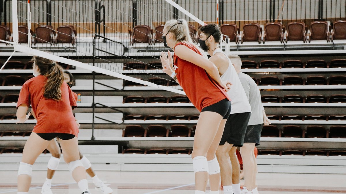 OU_Volleyball's tweet photo. 𝙊𝙣𝙚 𝙨𝙩𝙚𝙥 𝙘𝙡𝙤𝙨𝙚𝙧... https://t.co/VObsVE8nbF