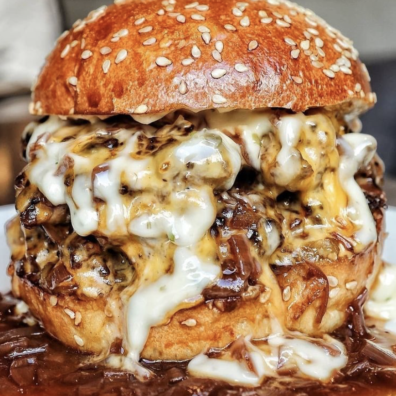 districtindex's tweet photo. Who would you share this with???? TAG them BELOW!! 🍔🍔🍔 https://t.co/rOBPP5gAGB