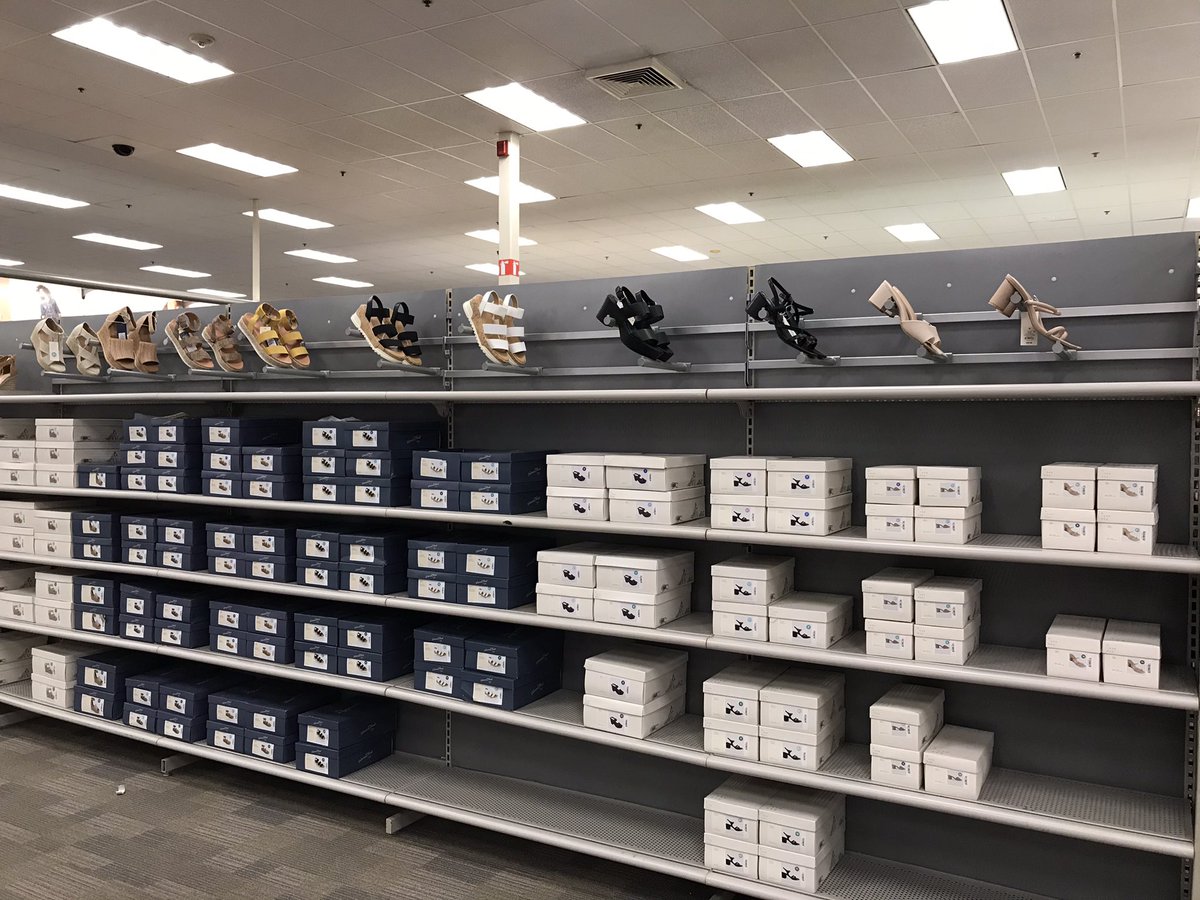 Decided to try something new today in our shoe department 👀👠 Fresh Spring shoes with Fresh new ideas! Love how it’s turning out!! #T0817 #TargetBradenton  <a href="/ShannonPTGT/">Shannon P</a> <a href="/VisualMiami/">Alexander Agudelo</a> <a href="/ParkerTGT/">Parker</a>