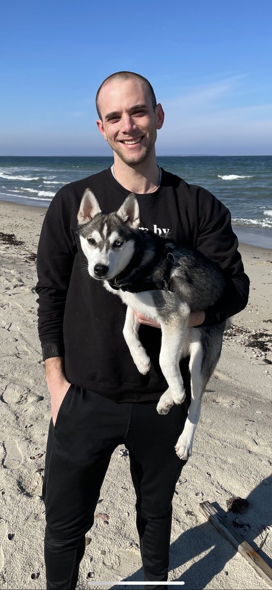 Adam_Armstr's tweet image. hi @SuperYakiShop pls lemme know when my pup can get a matching sweatshirt, as he seems quite taken with this one ✌🏻
