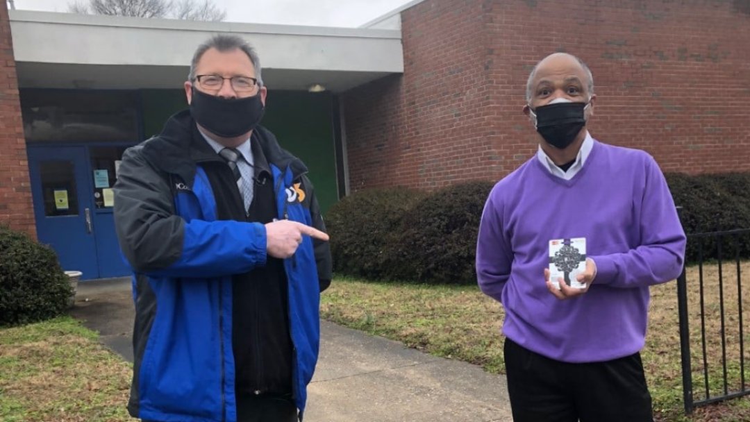 Last week, Rob Caldwell from <a href="/CBS6/">WTVR CBS 6 Richmond</a> visited to follow-up on a “Building Better Minds” segment. After the segment, he surprised FRIENDS with a $200 gift card to help replenish much needed supplies for our “Virtual Learning” classes for school-aged students. THANK YOU CBS 6 GIVES!