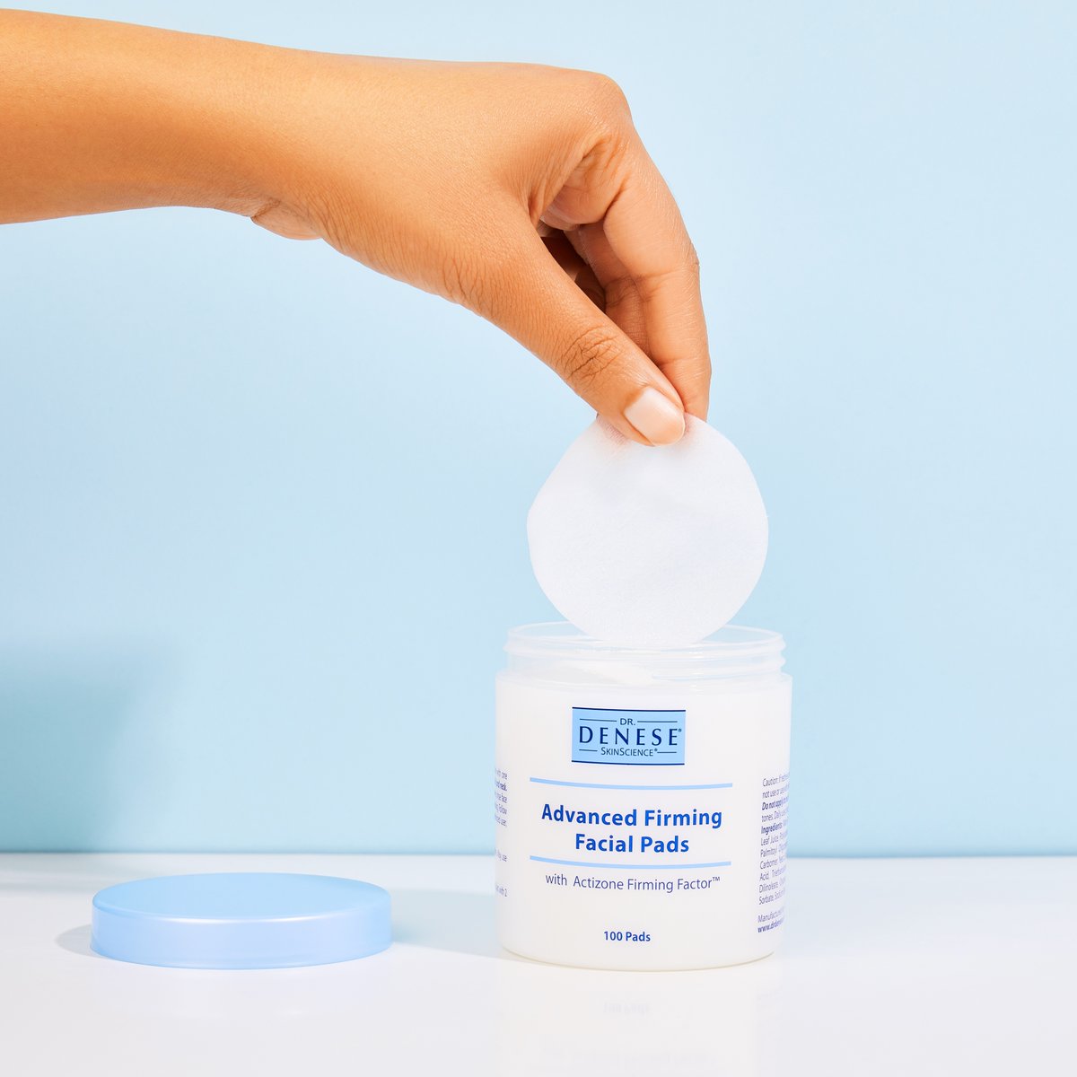 This must-have will change your skin! 

💙 Our pads provide an amazing way to exfoliate and gently rub away your dead skin cells and bring your fresh, new skin to surface!⁠ 

💭 Do you currently use our pads or have used them in the past?
