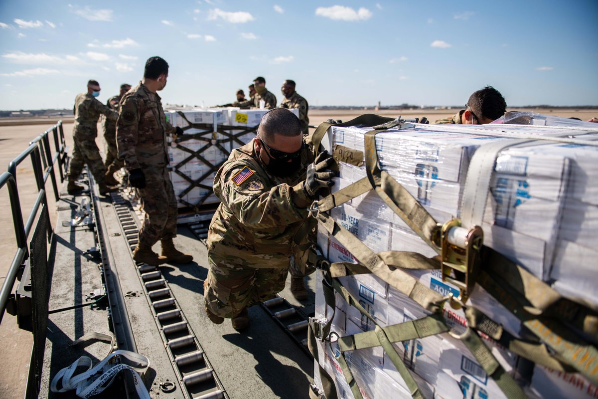 В Киев продолжает поступать военная помощь от западных стран