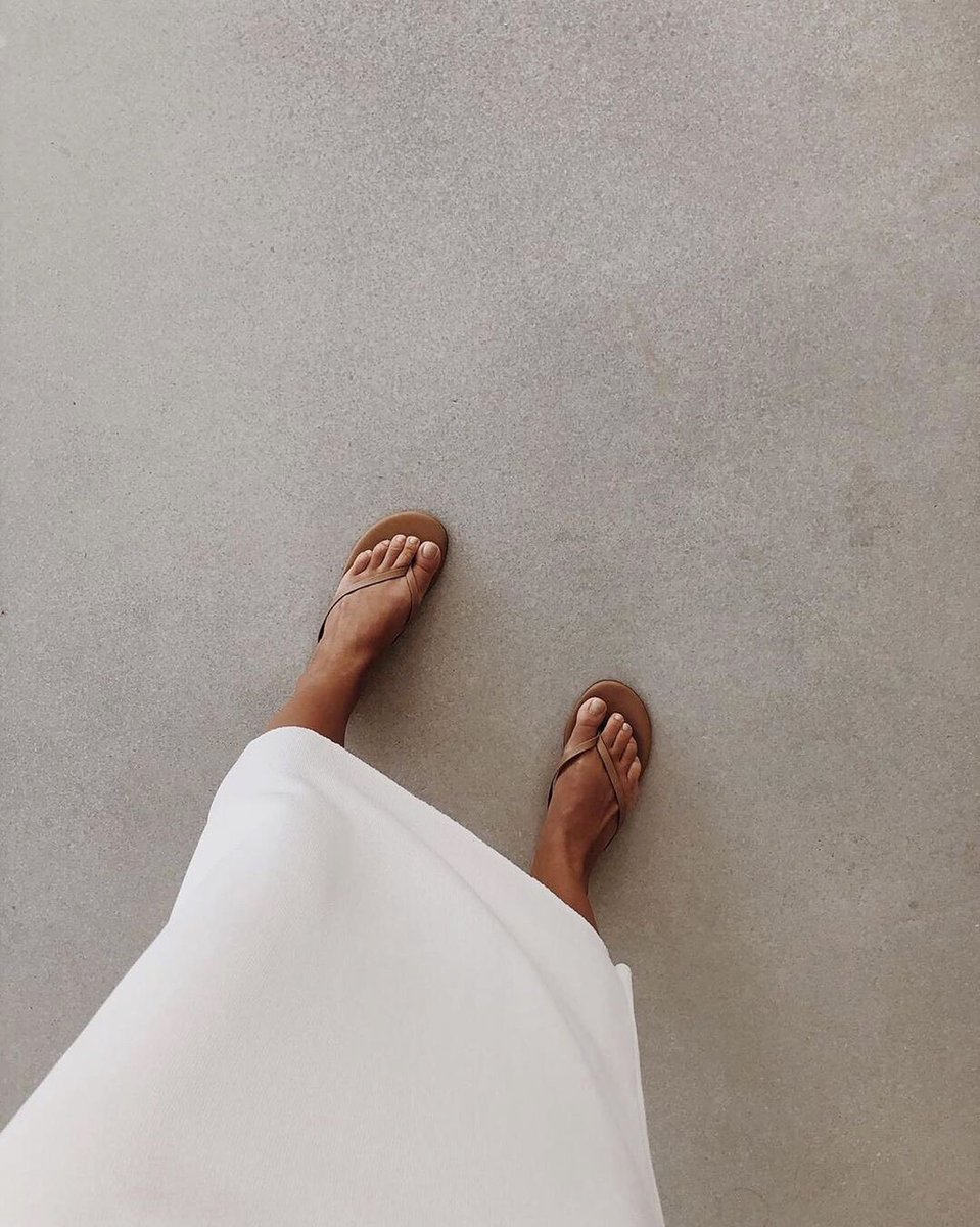 Soleil_Blue's tweet photo. Always a staple in our travel wardrobe #Tkees flip flops. Now available on our site: https://t.co/rxhf4zKx9U https://t.co/iZRJrQpTyf