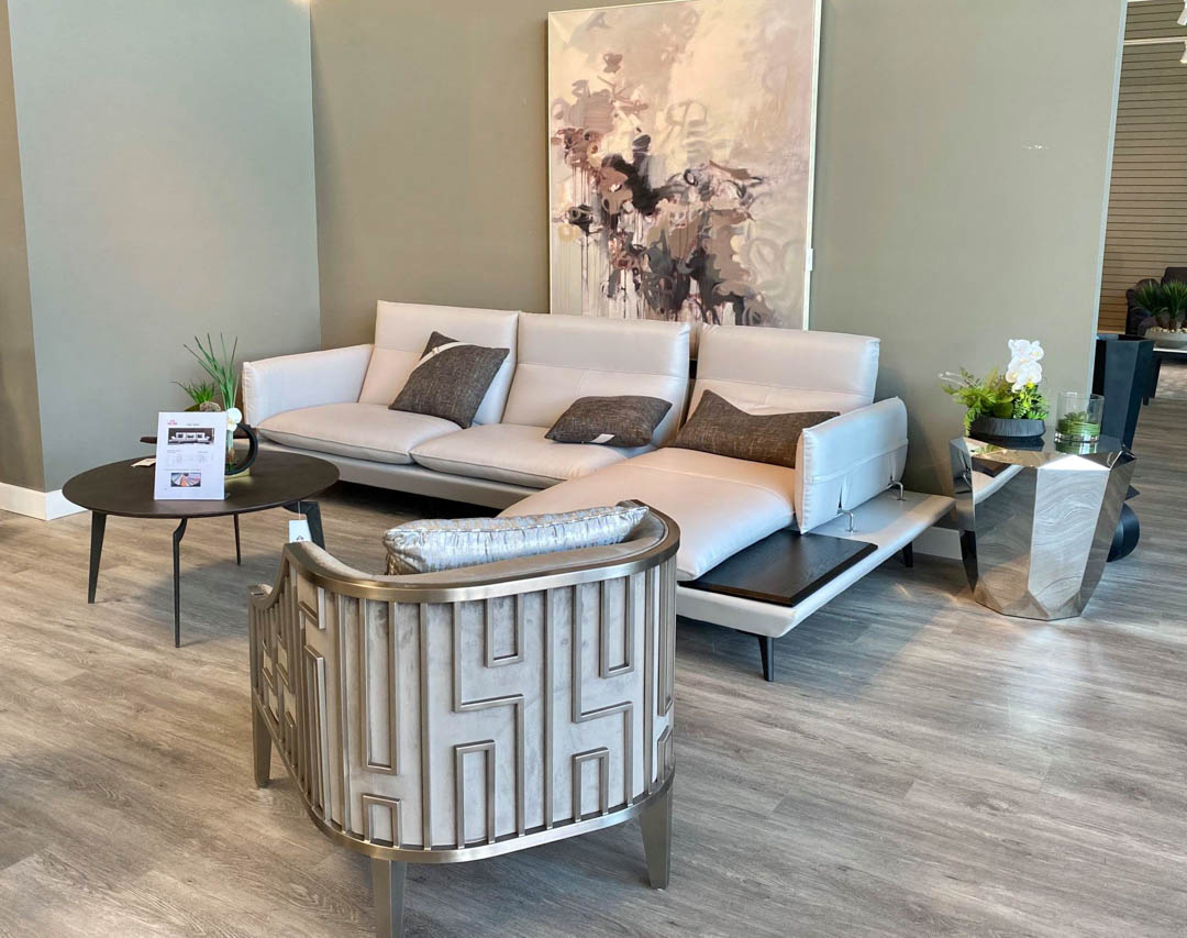 AliceHome_'s tweet image. Make Alice Home your first choice for any of your Living Room Sets needs. Come by today at 11530 E Fourth St Ste. 110 for more information! #LivingRoomSets #HomeFurnishing #SectionalSofas bit.ly/37KZW1J