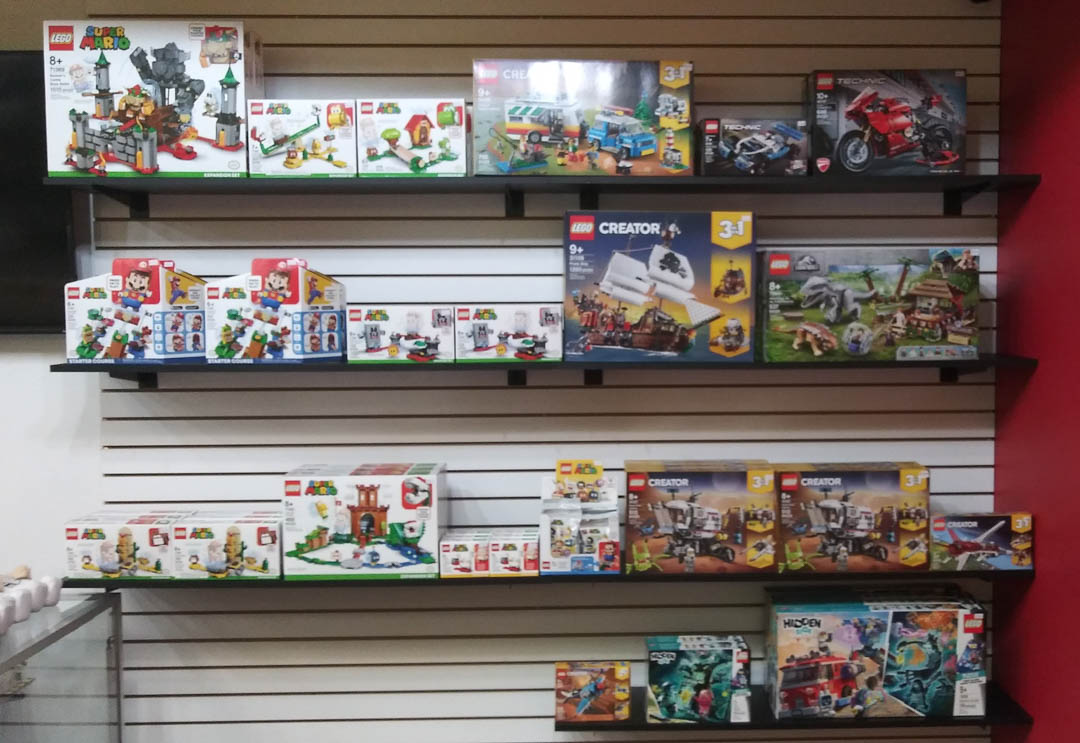 BMinifigs's tweet photo. Be sure to check out our website to read up on all of the services we offer at Bricks and Minifigs! #ToyStore #BirthdayParties #EducationalToyStore #BricksandMinifigsTucson #buyselltrade #shoplocal https://t.co/QIbV8he17B https://t.co/3mY24G1zE8