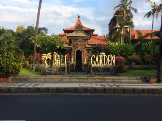 LukeFalconerr's tweet photo. Bali and turkey booked for next year absolute buzzing 🏝these holidays better happen 🤣 #fuckcovid https://t.co/8jVDviZnVw